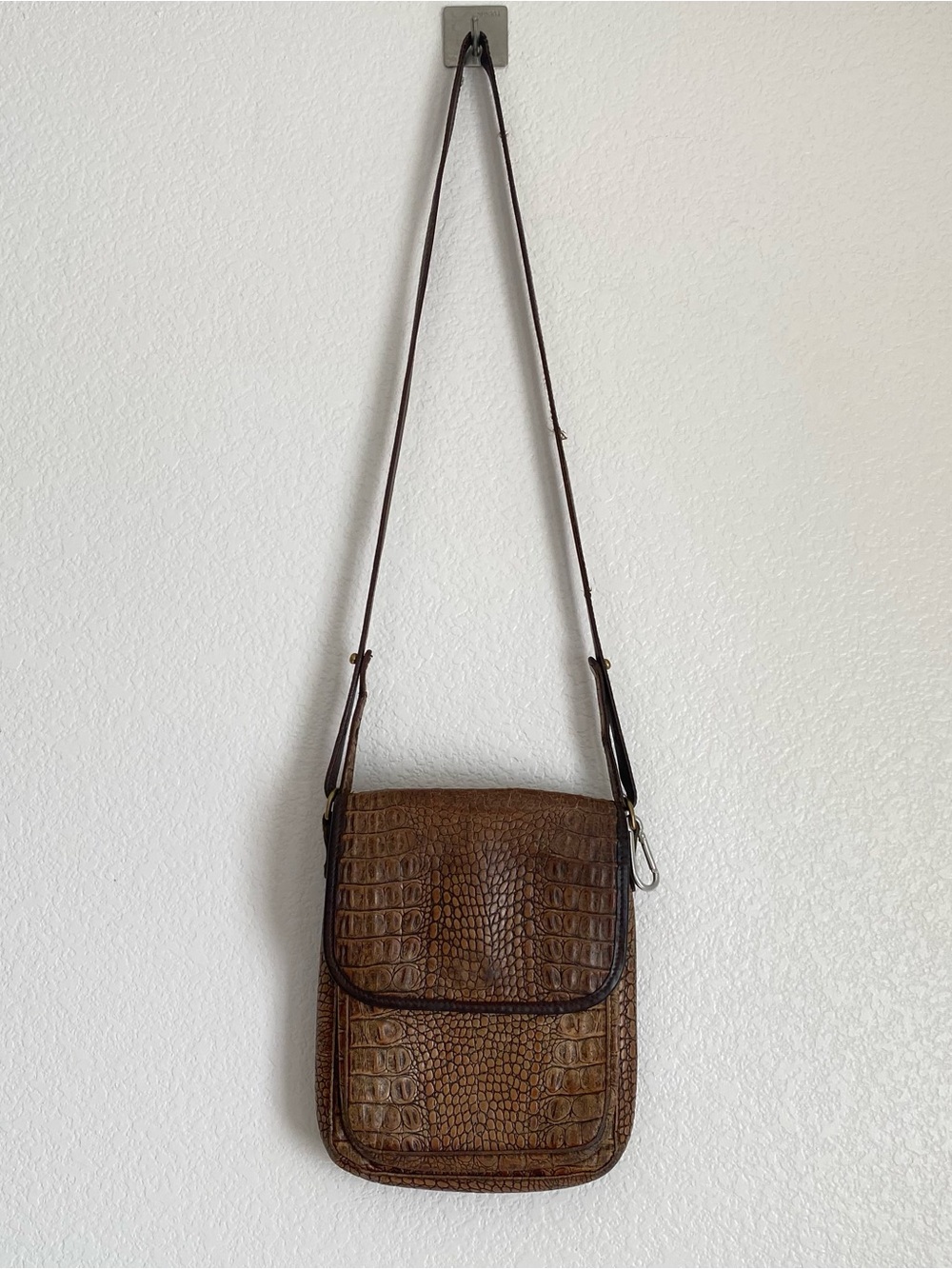 Brown Vintage Brahmin Crossbody Leather Handbag - Alligator Croc - Picture 2 of 10